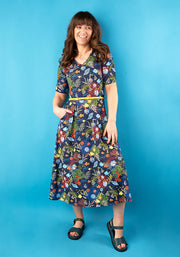 Pearl Tropical Coral Print Midi Dress