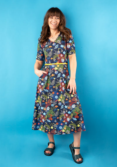Pearl Tropical Coral Print Midi Dress