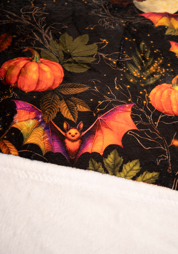 ** PRE ORDER ** Pop-under Bats & Pumpkin Print Plush Blanket ** PRE ORDER **