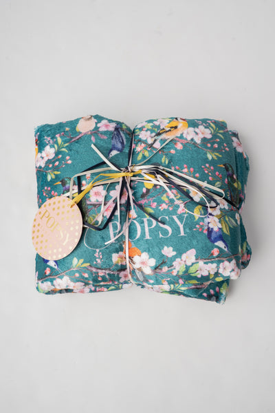 Pop-under Blossom Bird Print Plush Blanket