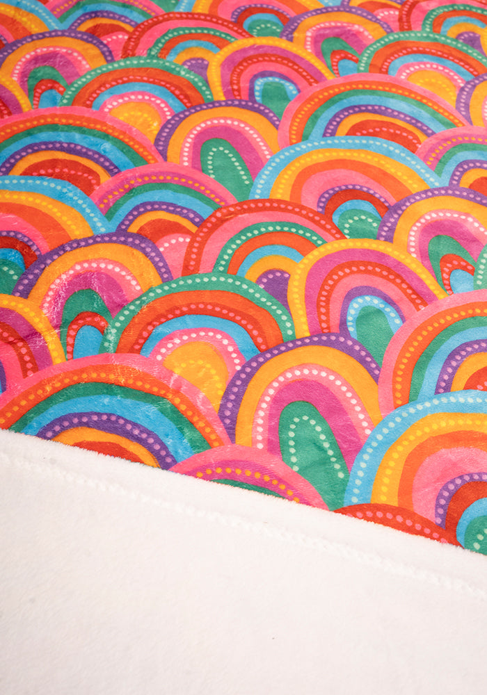 Pop-under Colourful Rainbow Print Plush Blanket