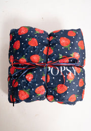 Pop-under Strawberries Print Plush Blanket