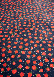 Pop-under Strawberries Print Plush Blanket