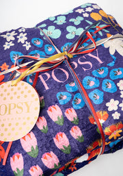 Pop-under Wild Flower Print Plush Blanket
