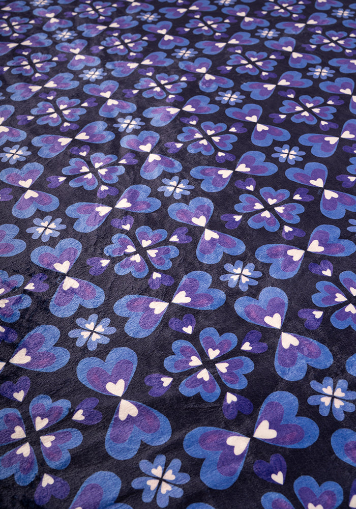 Fourth angle of Retro Painted Hearts Print Pop-under Plush Blanket