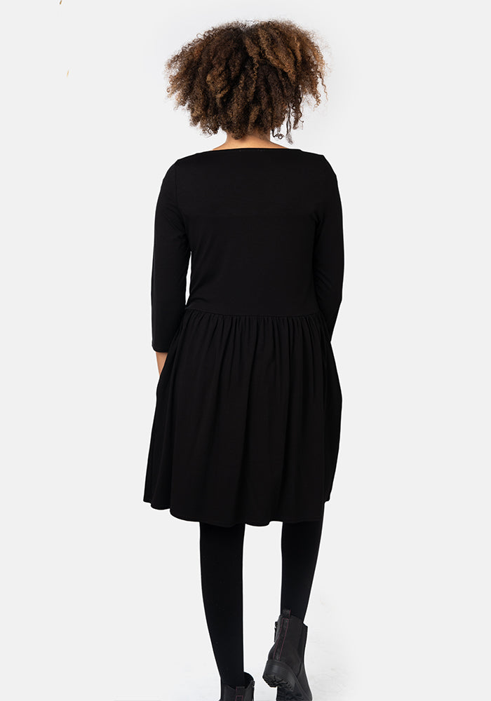 Riya Black Gathered Waist Tunic