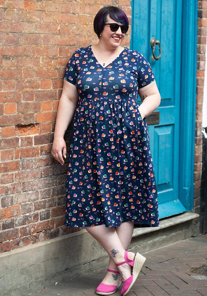 Thirteenth angle of Shellie Rainbow Snails Print Cotton Midi Dress