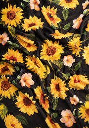 Pop-under Black Sunflower Print Plush Blanket