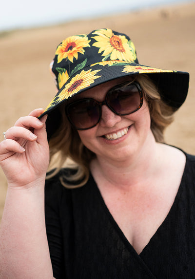Black Sunflower Print Bucket Hat
