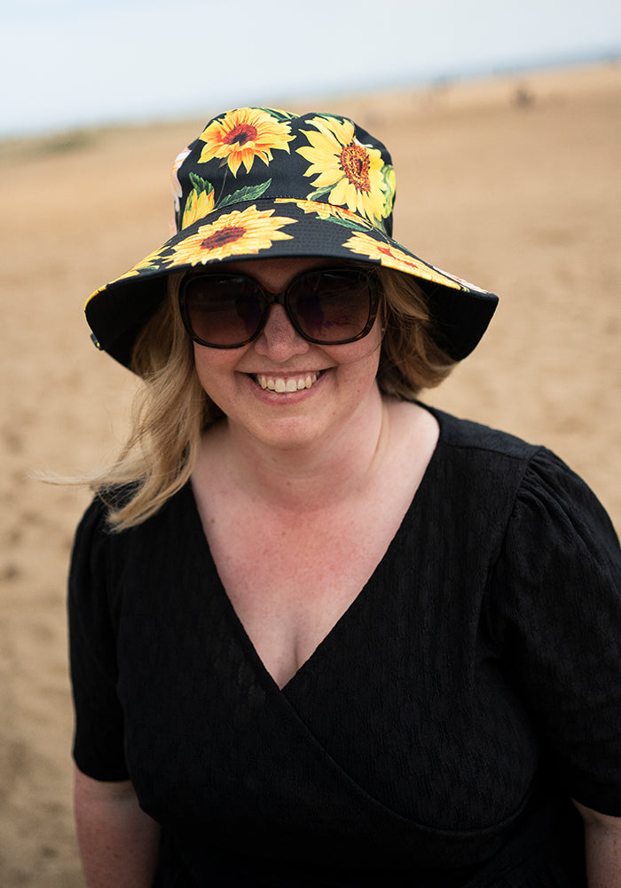 Black Sunflower Print Bucket Hat
