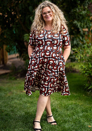 Sunniva Retro Floral Print Tiered Hem Dress