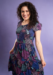 Tahila Coral Print Tiered Hem Relaxed Fit Viscose Midi Dress