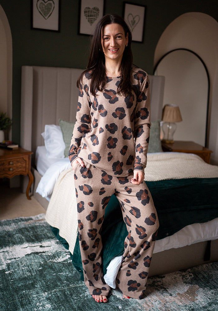 Thirteenth angle of Taylee Animal Brushed Rib Loungewear Set