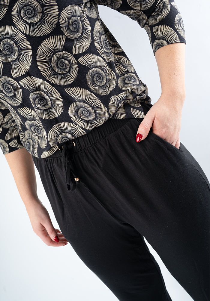 Fifth angle of Taylen Black Viscose Harem Pants, this viscose elastane blend is soft, breathable, and beautifully drapey.