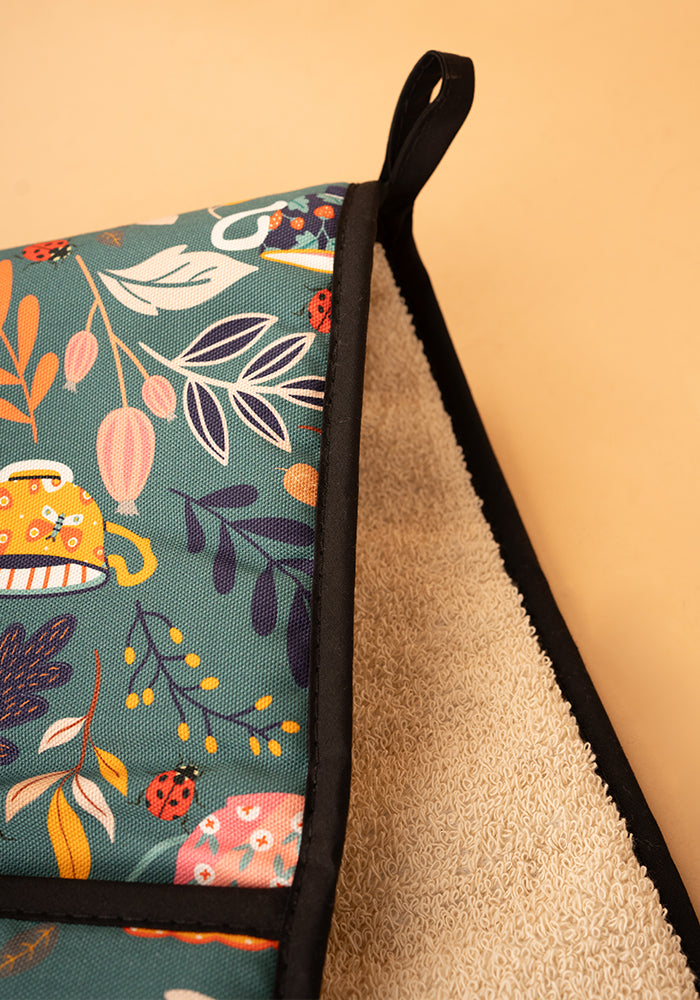 Tea Cup Print Popsy Oven Glove