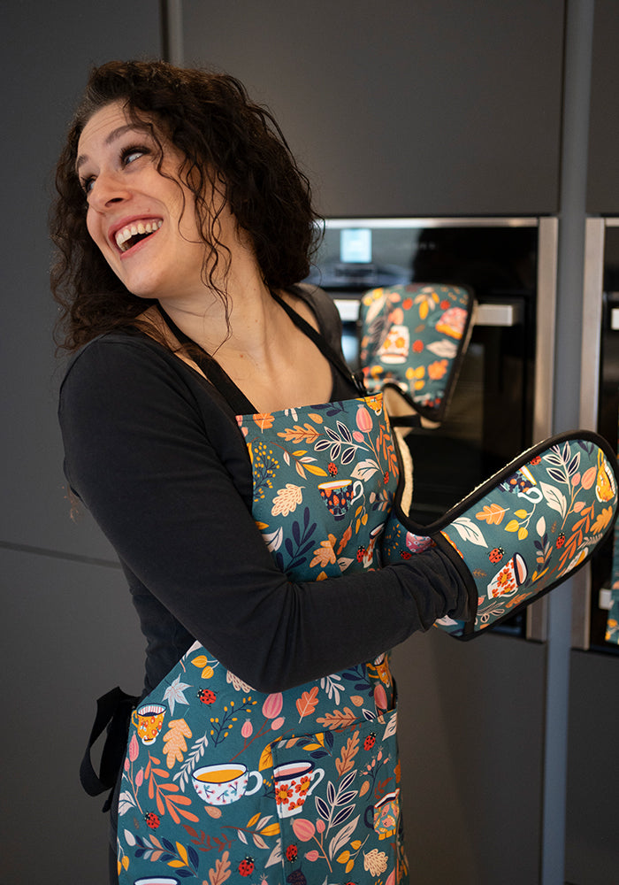 Tea Cup Print Popsy Oven Glove