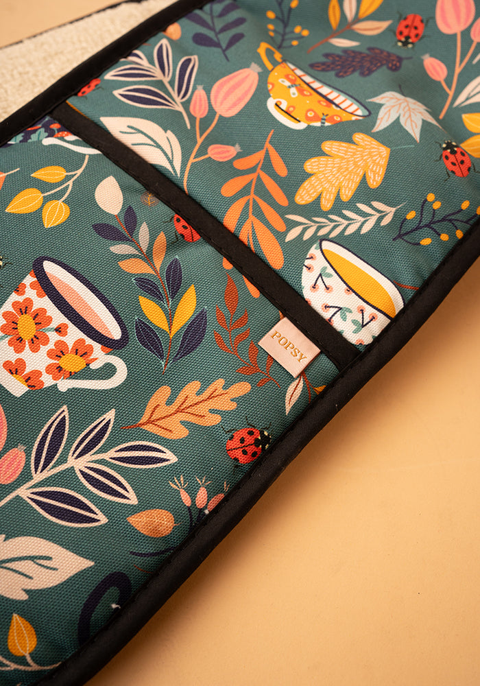 Tea Cup Print Popsy Oven Glove