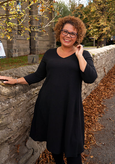 Tesni Black Trapeze Dress