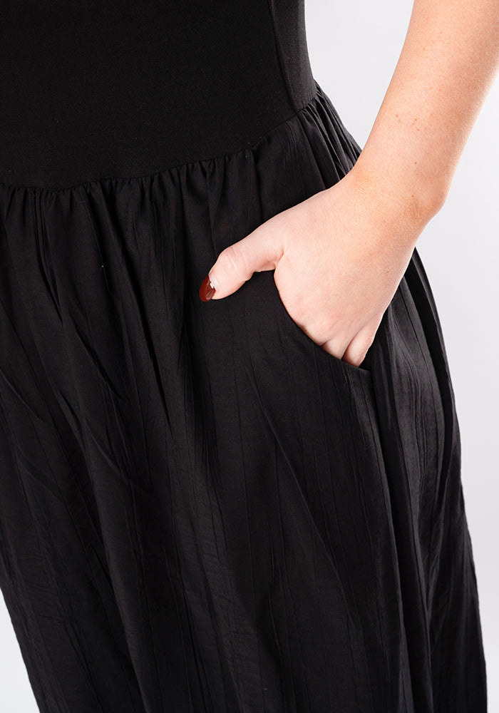 Fourth angle of Vara Mixed Fabric Midi Dress (Black)