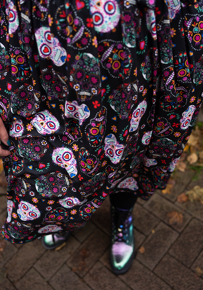 Seventh angle of Veya Skull Print Midi Dress