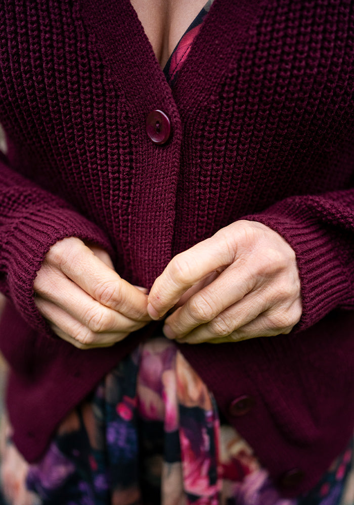 Wine Cable Sleeve Cardigan
