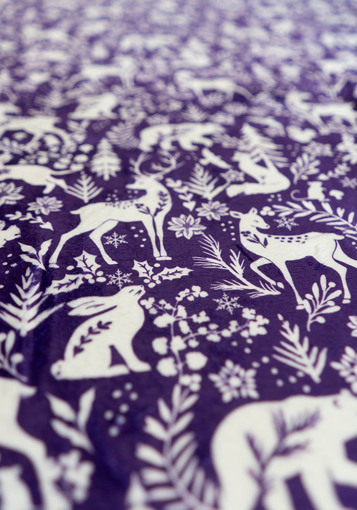 Winter Wonderland Print Plush Throw Blanket (Pop-Under)
