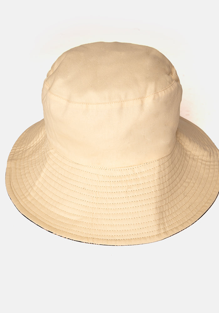 Ninth angle of Fossil Print Reversible Bucket Hat, fossil Print Reversible Bucket Hat Fun, practical and made for sunny days.
