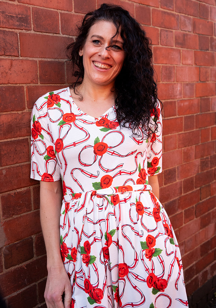 Eighth angle of White England Print Gathered Waist Jersey Dress, a white dress with a romantic English print.