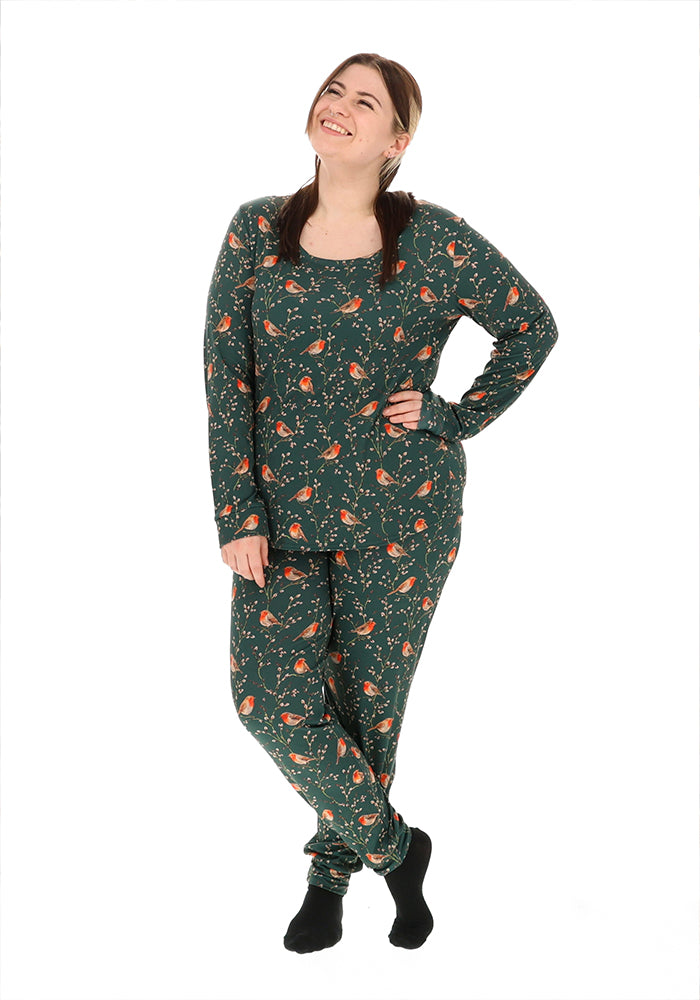 Shelbie Green Robins Print Pyjama Set
