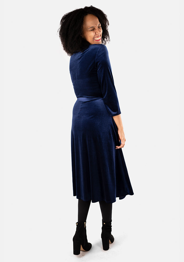 Gwyneira Navy Velvet Midi Dress