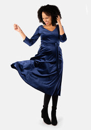 Gwyneira Navy Velvet Midi Dress